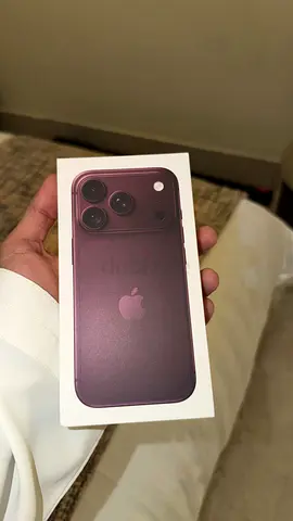Brand new sealed iPhone 18 Pro Burgundy - Unopened box