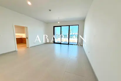 Brand New I Vacant I Maids Room