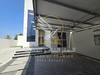 فيلا 3 غرف ماستر للإيجار في الغافية الشارقة مع حوش كبير وتكييف مركزي ومطبخ واسع وبلكونتين