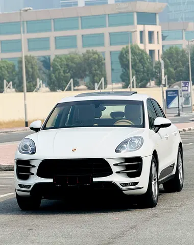 2014 PORSCHE MACAN TURBO GCC SPECS FULL SERVICE HISTORY