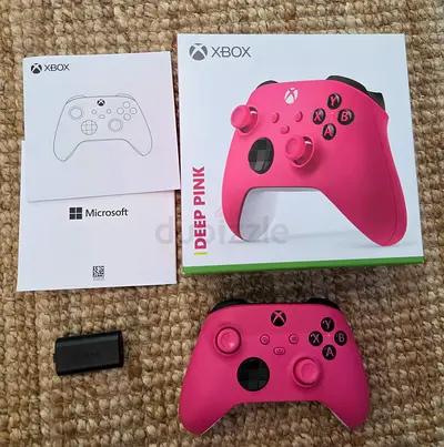 Microsoft Xbox Wireless Controller with rechargeable battery