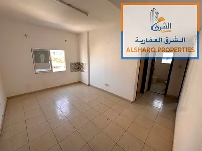 غرفة وصالة_ بلكونة_ مساحة كبيرة_ تكييف مركزي_ سهل المخرج للشارقة ودبي وطريق الشيخ محمد بن زايد