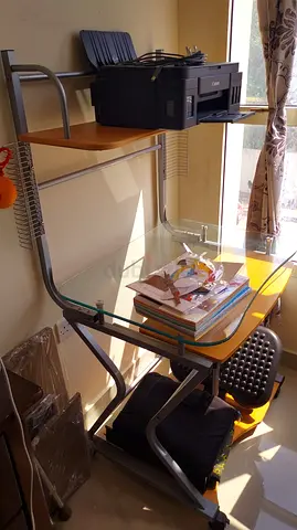COMPUTER TABLE