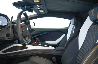 2024 Lamborghini REVUELTO 照片 9