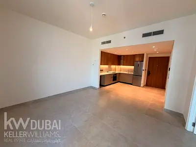 Brand New | Close to entry and exit | Open view