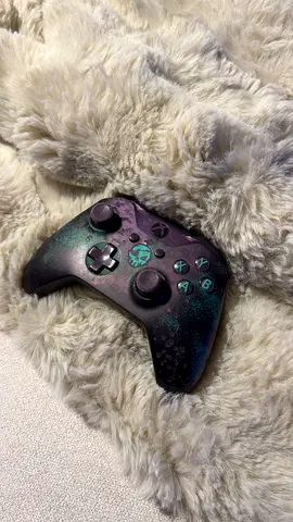 Xbox sea of thieves controller 350 AED