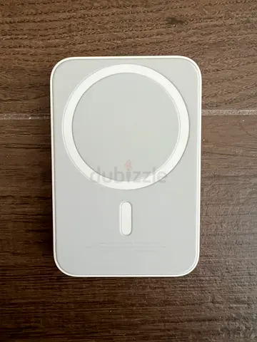 Apple MagSafe Battery Pack (Portable Wireless Charger) - Light Gray - Lightning