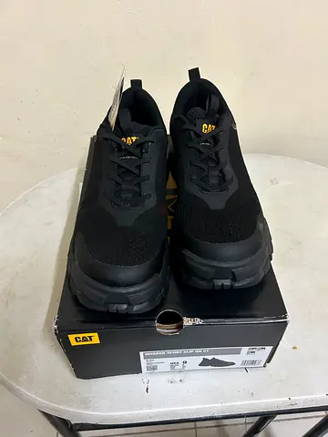Caterpillar Safety shoes light weight