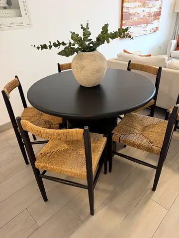 Onyx Black Round Concrete Dining Table – HomeKode