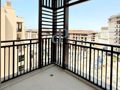 Premium 2 Bed + Maid's Room | Spacious Layout