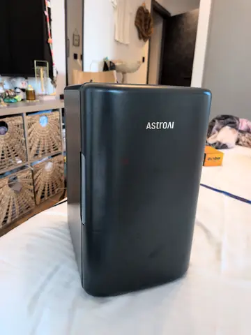 Mini Fridge - black