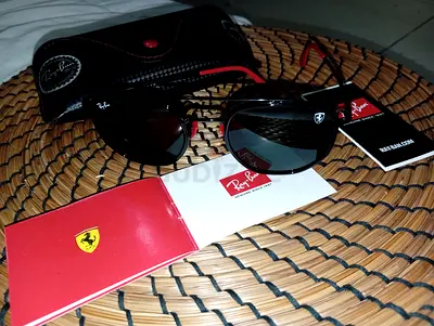 ( Ray-Ban x Ferrari) limited edition Black Sunglasses with Case