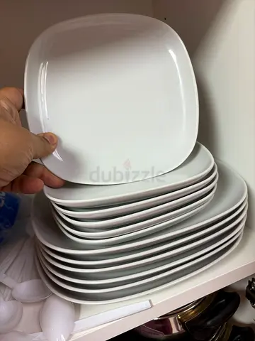 Set of 6 White Square Dinner Plates - Good Condition, 6 quarter platers and 6 big bowls - perfect