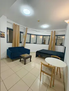 Executive room for rent mear financial centre metro sheikh zayed road