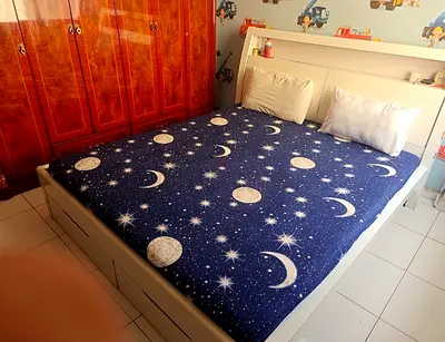 King size 180x200 bed with 4 storage boxes without mattress in good condition