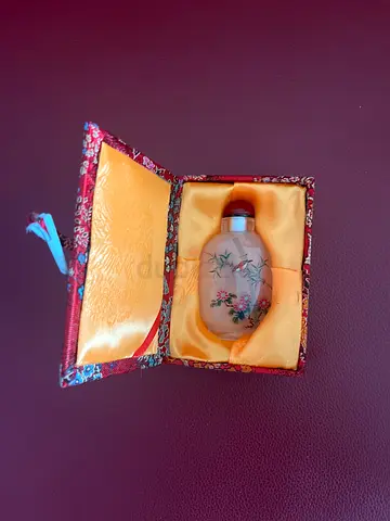 Vintage Chinese Snuff Bottle with Floral Design in Silk-lined Case