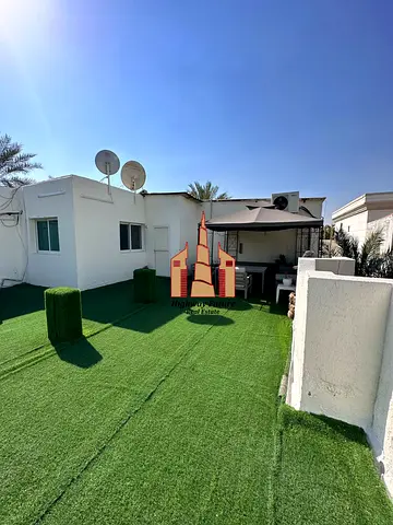 Spacious 3bhk villa for rent with big terrace amd separate entrance for parking