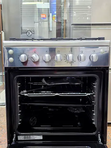 Farigidare 4 burner Gas cooker