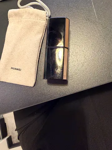 Huawei air buds lipstick