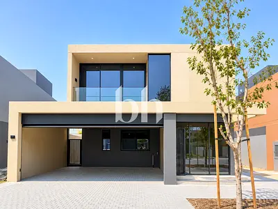 4BR Corner End Unit | Majlis | Maid | Single Row