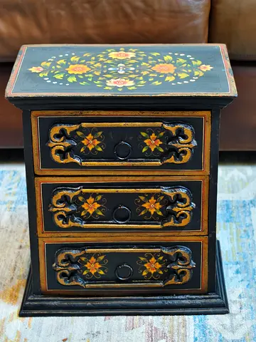 Small Wooden Cabinet with 3 Drawers Dimensions: 35x25cm Height 40cm