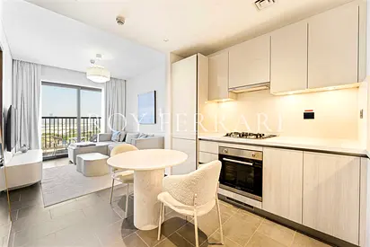 Furnished | 1 Bedroom, 2 Bathrooms | The Crest