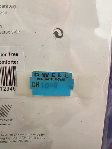 Brand new Esprit from Dwell Bed Comforter (still packaged) Original price 1060 AED