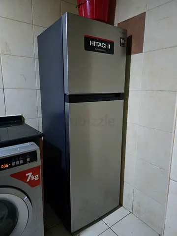 Hitachi 380L Refrigerator within warranty