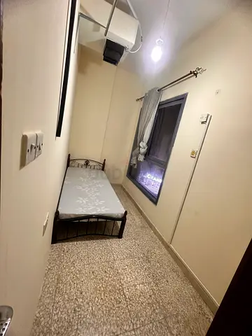 LARGE WINDOW PARTITION FOR ASIAN LADY OPPOSITE OF SHARJAH CITY CENTER
