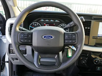 2026 FORD F-550 照片 9