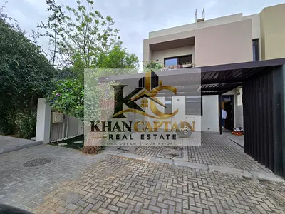 CORNER TOWNHOUSE WITH EXTRA MAJLIS | NASMA RESIDENCE, SHARJAH | 3,180 SQ. FT. | 5 BATHROOMS | AED 130K/YEAR | 1 MINUTE TO NASMA PARK 🌳🔑