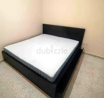 Queen size wooden platform bed frame with mattress - dark finish