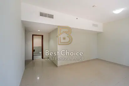 🛏️ غرفتين وصالة ❄️ تكييف مجاني 🚗 باركينج مجاني 💳 الدفع على 4 دفعات 🎁 شهر مجاني 🔹 التكاليف والمزايا: • رسوم إدارية 5% شامله التصديق مجاني للعقد