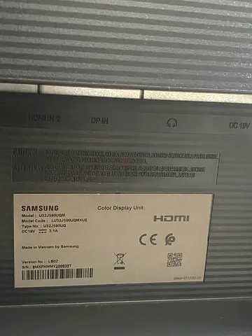 Samsung 32-inch Monitor (Faulty, partially dim screen)