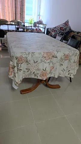 Solid wood dining table with pedestal base - + 2 chairs in good condition