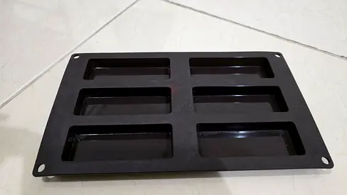 Non-stick Silicone 6-Cell Rectangular Baking Mold / Loaf Pan