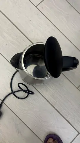 Black and Decker Stainless Steel Electric Kettle - 1.7L