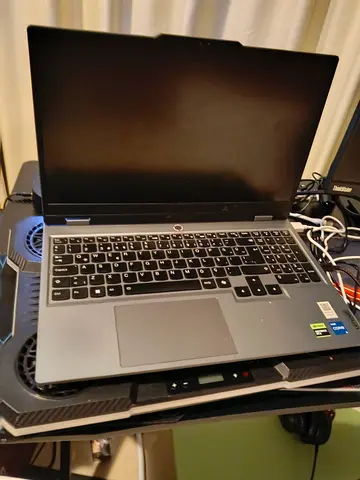 Lenovo LOQ gaming laptop rtx4050 16 gb ddr5 1.5 tb ssd