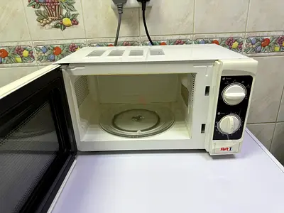 Used White Firt Microwave Oven - Compact, Working