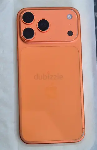 I phone 17 pro max 512 gb TDRA 92 battery little secrtche body