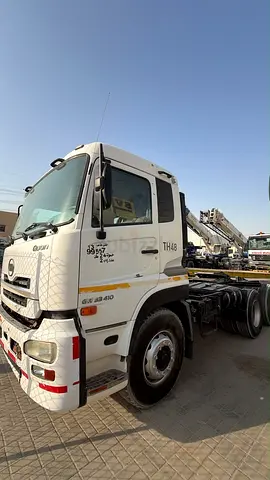Head Tractor UD