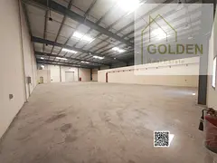 230kW Power | Industrial Warehouse with 9 Workers’ Accommodation Rooms for Rent on a Main Road in 