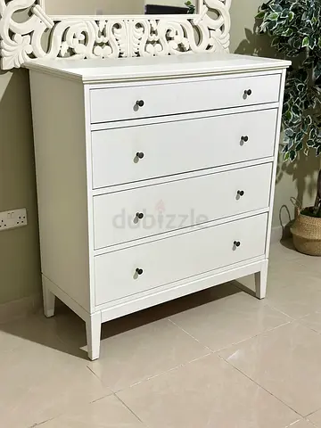 Huge IKEA 4-Drawer Storage Unit – Very Good Condition

Large and practical IKEA drawer unit with 4 s