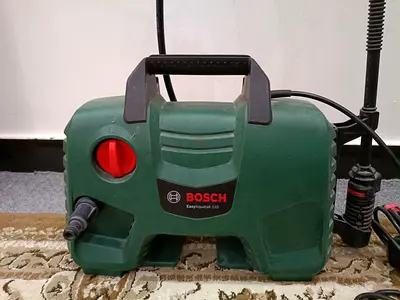 Bosch EasyAquatak 110 Pressure Washer