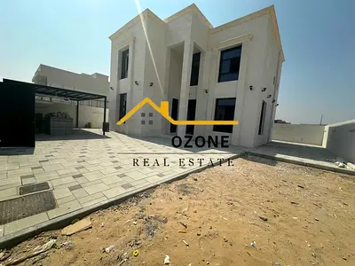Brand New 5-Bedrooms Villa\Maid Room \°°Well Maintained\°°Garden Space