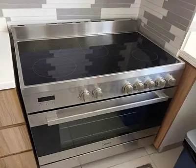 Midea 90x60cm Freestanding Ceramic Cooker with 109L Multifunction Oven, 5 Zones Full Electric Cookin