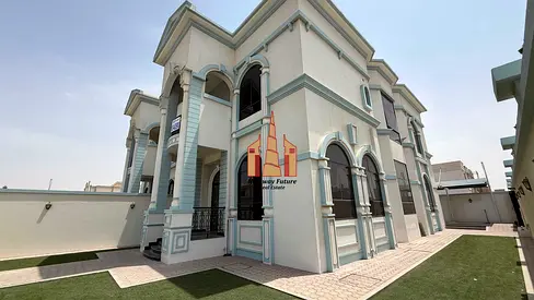 Luxurious 5BR Villa With Maid’sroom + Wardrobes in Hoshi