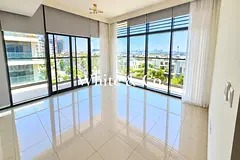 CORNER UNIT | GREAT CONDITION | VACANT