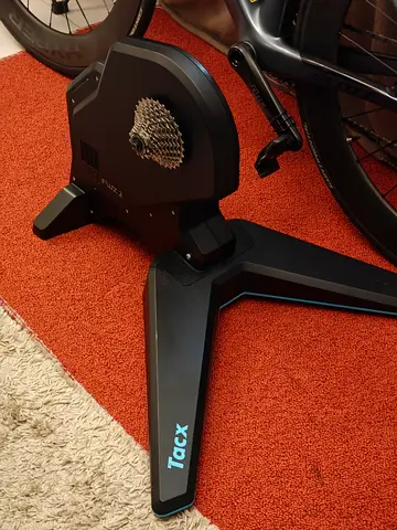 FLUX 2 tacx (Garmin) indoor trainee
