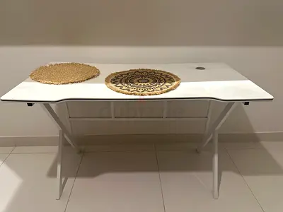 White study/office desk